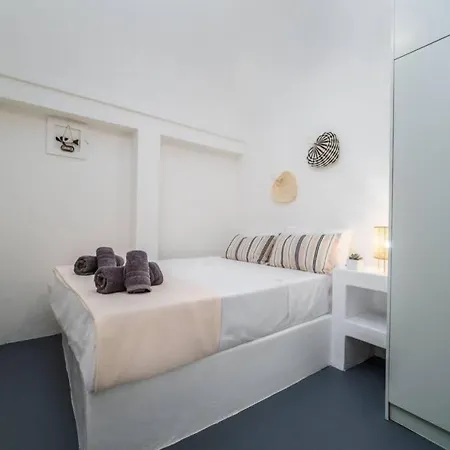 New Tholos - 400m From Famous Beach Kamari (Santorini)